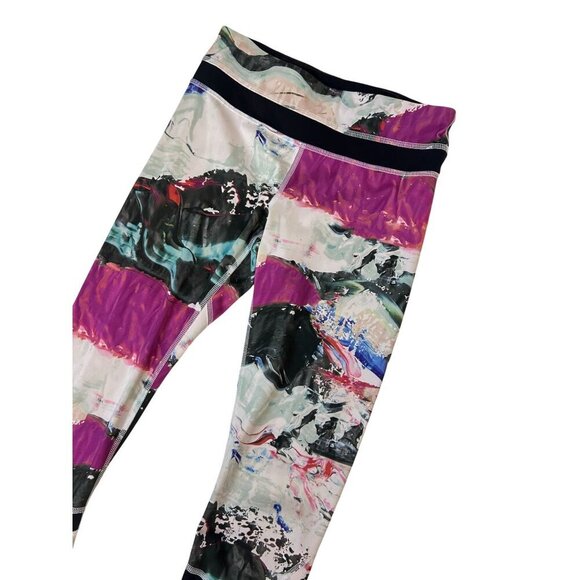 Lululemon Run: Inspire Crop II All Full-On Luxtreme 24” Inseam size 4 - Picture 5 of 8